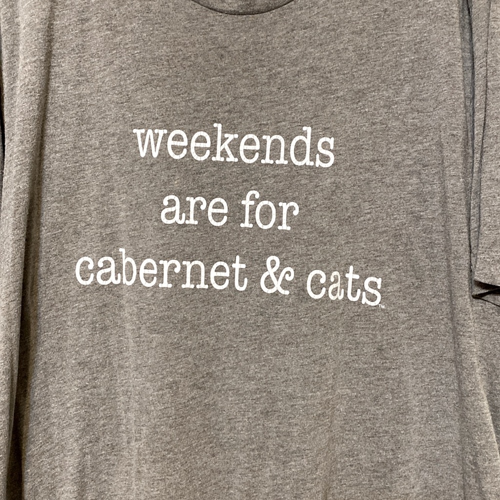 “Weekends are for Cabernet & Cats” Lounge Shirt - Picture 4 of 6